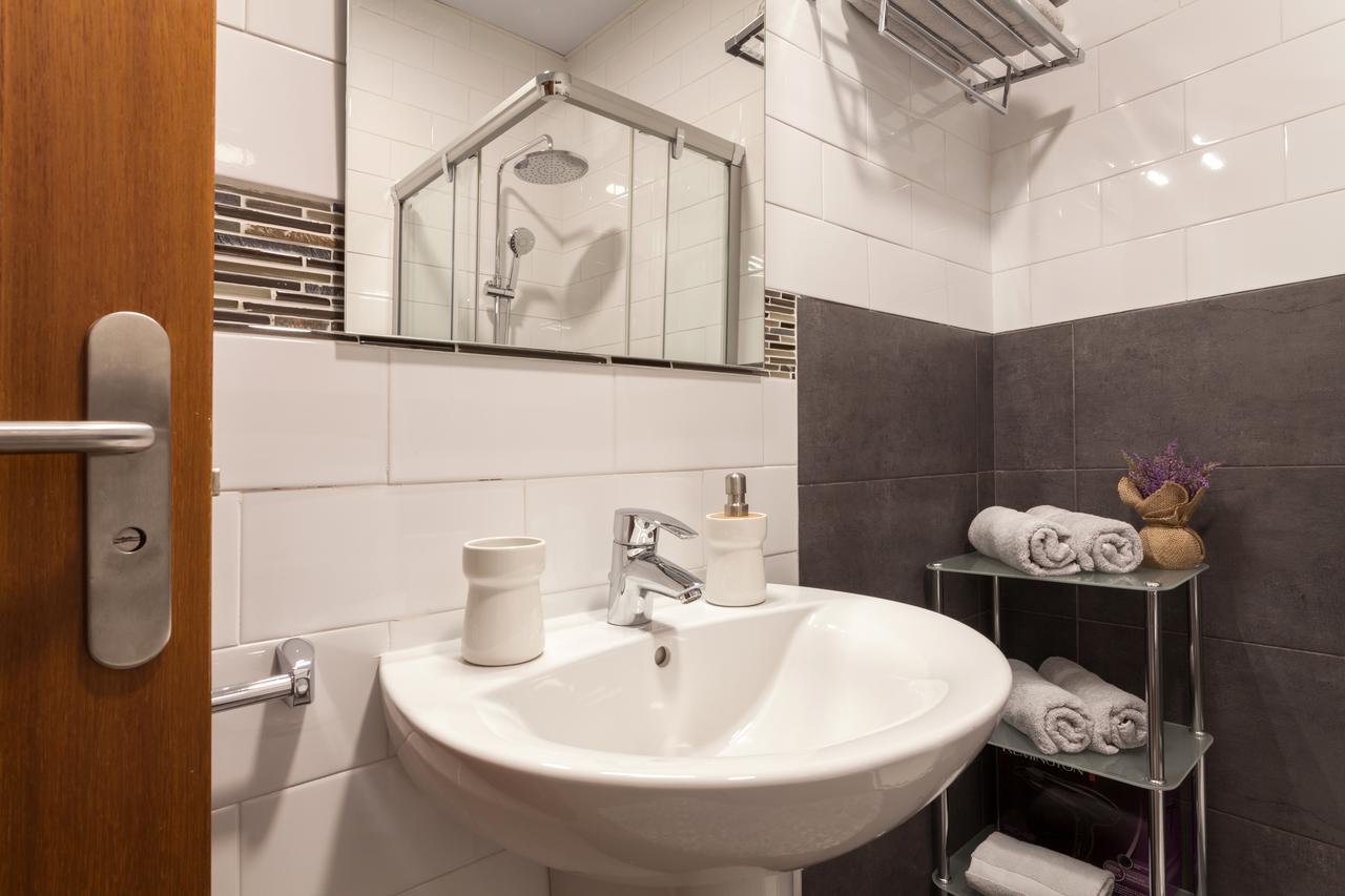 Dream Apartments Calle Zaragoza Севиля Екстериор снимка